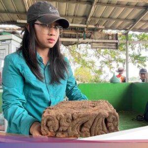 Ekskavasi Istana Bhre Wengker Hingga Mojokerto Temukan Bata Berelief Sulur