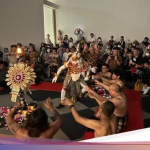 Ratusan Warga Jepang Antusias Belajar Tari Kecak Ke Museum Tokyo