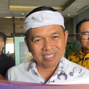 Menguak Makna Iket Sunda yang Dipakai Calon Gubernur Jabar Dedi Mulyadi