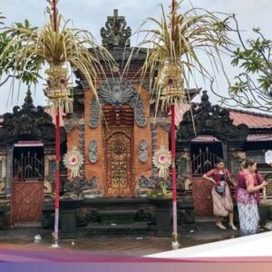 Cerita Ke Balik Gereja Katolik Tertua Ke Bali: Perpaduan Iman dan Kearifan Lokal Global