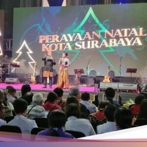 Harapan Walkot Eri Pada Hadiri Perayaan Natal Ke Balai Kota Surabaya