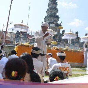 Rahajeng Pagerwesi! Simak Rangkaian Upacara-Hubungannya Di Saraswati