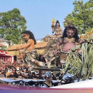 Ada Joged Bumbung Kebiasaan-Gong Kebyar Anak