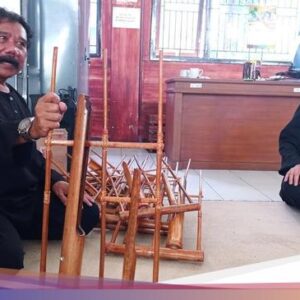 Angklung Sered Balandongan, Kearifan Lokal Perlawanan yang Kini Karena Itu Karya Seni