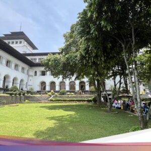 Di Kerajaan Sunda hingga Di Sebab Itu Provinsi Hingga RI