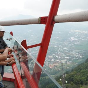 Gubernur Koster Tinjau Progres Pembangunan Tahap Kedua Turyapada Tower, Sebut Ikon Wisata Mutakhir Bali Utara Segera Beroperasi 2026