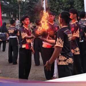 Permainan Bola Api ‘Boles’ Sukabumi Pecahkan Catatan MURI