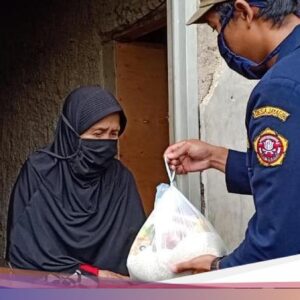 Solidaritas Di Desa Jayagiri Lembang Lewat Gerakan Beas Perelek