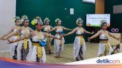 Di Tari Tradisional Karena Itu Oase Karyaseni dan Kekayaan Budaya Dunia Ke Cimahi