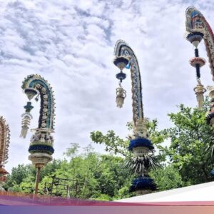 Menengok Lomba Penjor Di Serangan, Satu Penjor Habiskan hingga Rp 35 juta