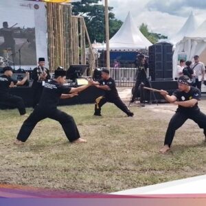 Cara Paguron Silat Cimande Lindungi Anak Didalam Dampak Negatif Gadget