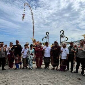 Buka Pemuteran Bay Perayaan Seni 2025, Bupati Buleleng Patenkan Desa Wisata Berkelanjutan