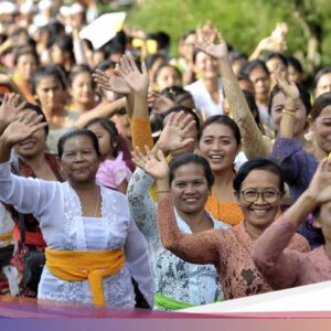 Kebiasaan Ngrembug dan Lemahnya Posisi Perempuan Hingga Bali
