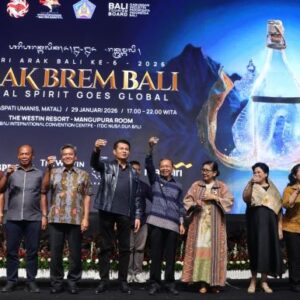 Kado HUT Arak Bali Di-6, Gubernur Koster Hadirkan Izin Usaha Produksi, Regulasi Pelindung Arak Bali Makin Komplet  