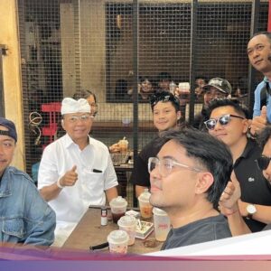 Koster Traktir Minuman Kafein-Babi Guling, Begini Makna Perayaan Tumpek Krulut Hingga Bali