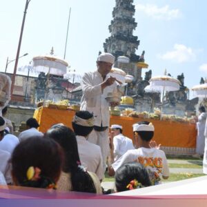 Hari Raya Galungan dan Kuningan Menurut Lontar Purana Bali Dwipa