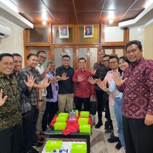 Klungkung Cari Referensi Konversi Digital Retribusi Perjalanan Ke Luarnegeri Monas