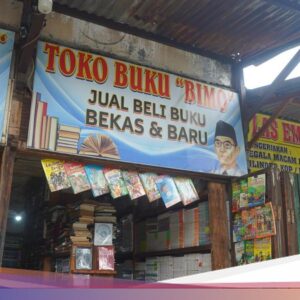 Penjual Bacaan Hingga Surabaya Sepi Pembeli Dari Kurikulum 2013 Diterapkan