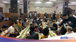 3 Kebiasaan Sambut Ramadhan Ke Bali: Megibung hingga Ngaminang