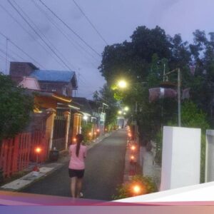 Sambut Malam Songo, Warga Ke Bojonegoro Gelar Kebiasaan Colok-Colokan