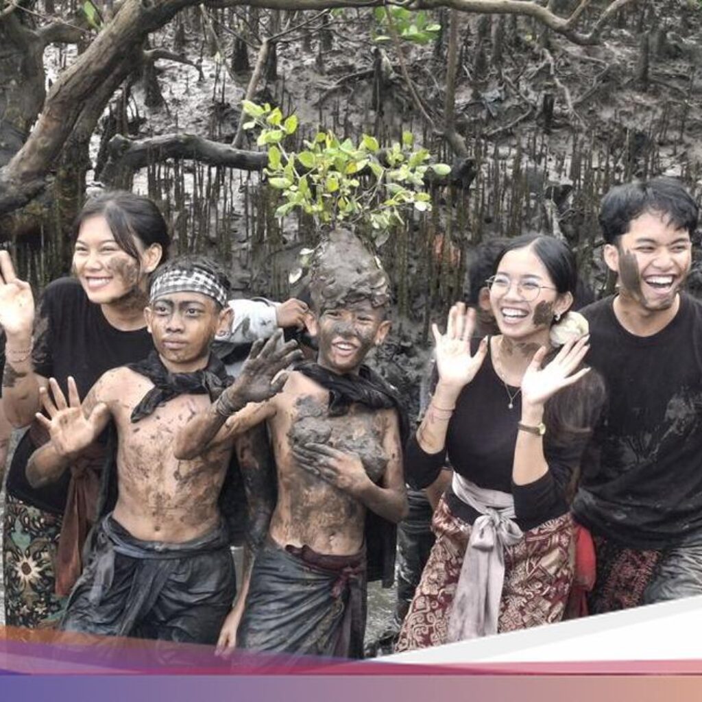 Mebuung-buugan, Kebiasaan Penyucian Diri Pakai Lumpur Hingga Desa Adat Kedonganan