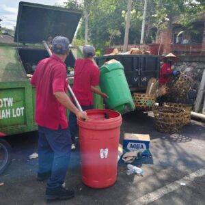 DTW Tanah Lot Perkuat Pengelolaan Sampah Berbasis Kolaborasi dan Partisipasi Kelompok