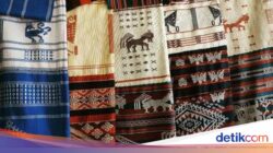 Kain Tenun hingga Pembuatan Topeng, Ini 5 Seni Kearifan Lokal Kerajinan Tangan Komunitas NTT