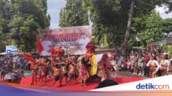 Parade 9 Episode Panji Sakti Meriahkan HUT Di-422 Kota Singaraja