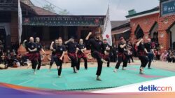 Belasan Pesilat Asal Italia Unjuk Jurus Ke Kota Sukabumi