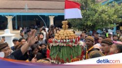 Kubu PB XIV Purbaya Gelar Grebeg Besar, Warga Berebut Gunungan