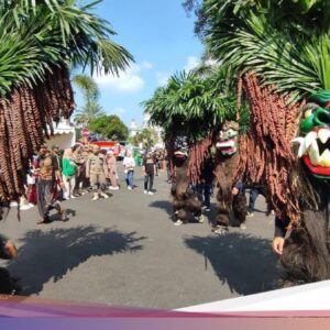 Mengenal Seni Kebiasaan Kebiasaan Dunia Khas Ciamis Lewat Galuh Ethnic Carnival