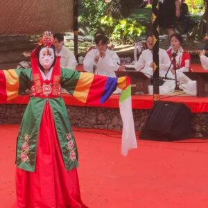 Mahasiswa Seoul Institute of the Arts Tampil Ke PKB, Sajikan Teater Topeng Tradisional Korea