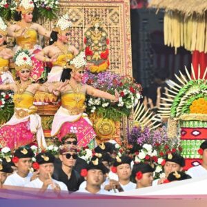 Ada Pementasan Tari Sunda hingga Gong Kebyar
