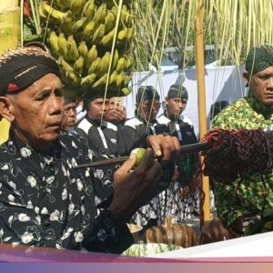 Kebiasaan Sakral Jamasan Pusaka Kiai Upas Tulungagung