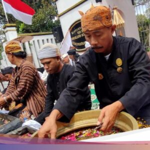 Menyusuri Jejak Leluhur Ciamis Lewat Kebiasaan Merlawu hingga Nyangku