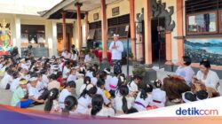 Tumpek Krulut Ke SDN 1 Banjarangkan, Siswa Diajak Maknai Kasih Sayang