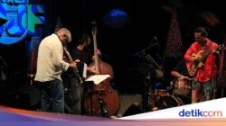 Kisah Penyebara Nmassal COVID-19 Di Alunan Jazz Pong Nakornchai Ensemble