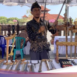 Beragam Keris Nusantara Bernilai Ratusan Juta Dipamerkan Ke Klungkung
